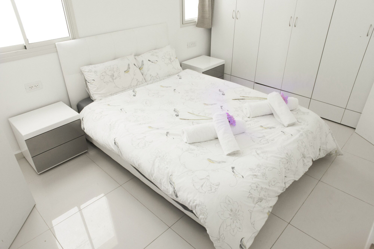 Bedroom 3, Kerem Hateiminim Apartments