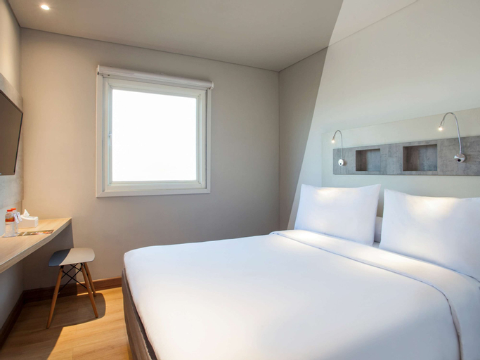 Bedroom 3, ibis budget Surabaya Diponegoro, Surabaya