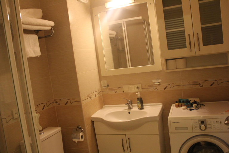 Bathroom 5, Taksim House Suites, Beyoğlu