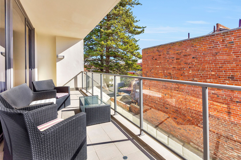 Others 4, New Haus Managed by Hougoumont, Fremantle