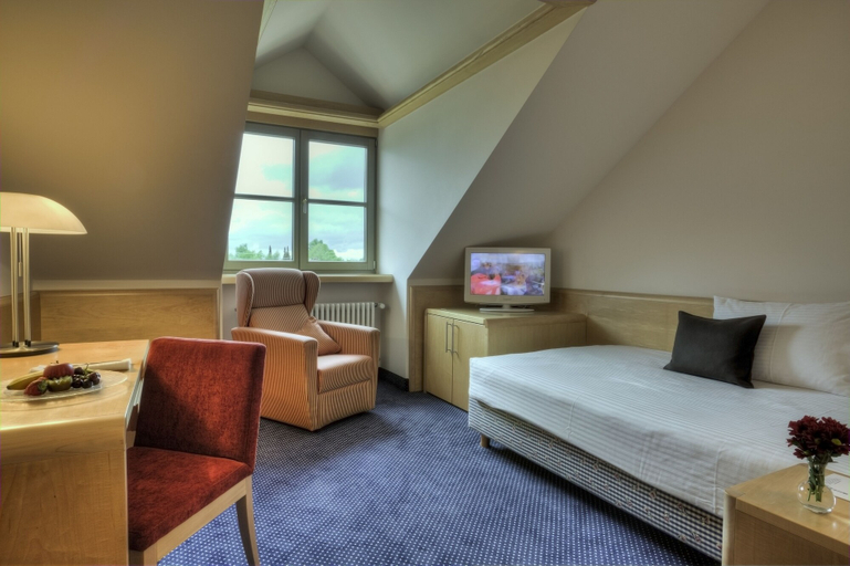 Bedroom 2, Hotel zur Post Aschheim, München