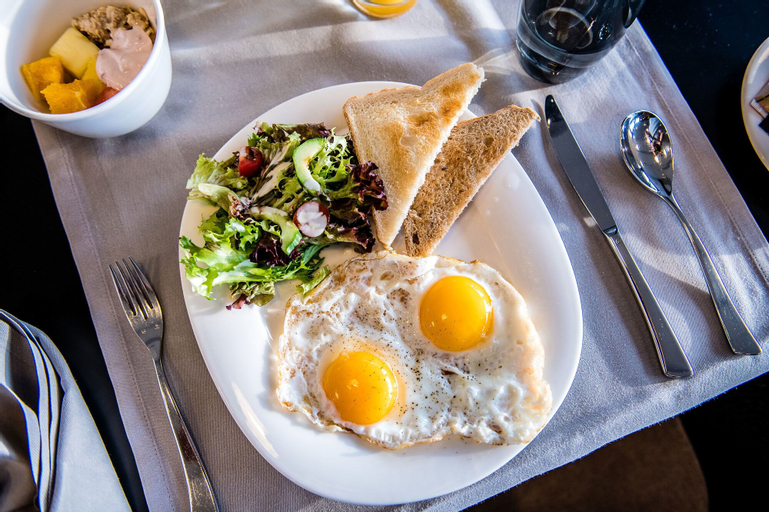 Food & Drinks 6