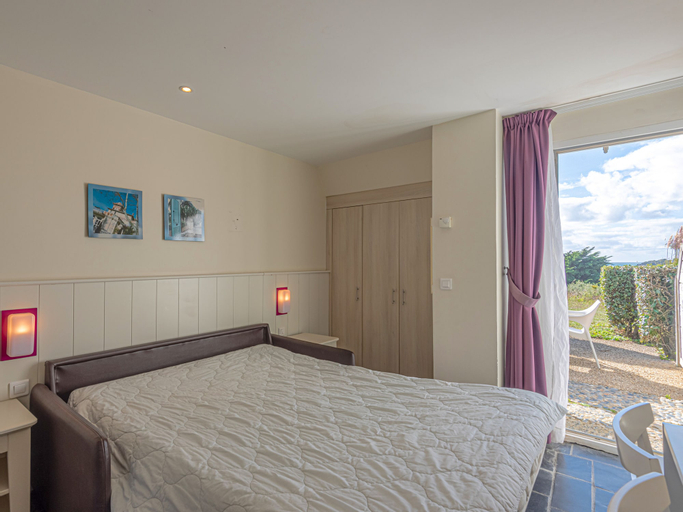 Bedroom 3, Vacancéole - Résidence Sud Océan, Yonne