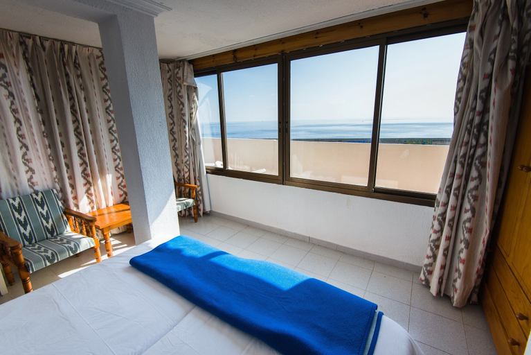 Bedroom 3, Hostal Port Corona, Baleares