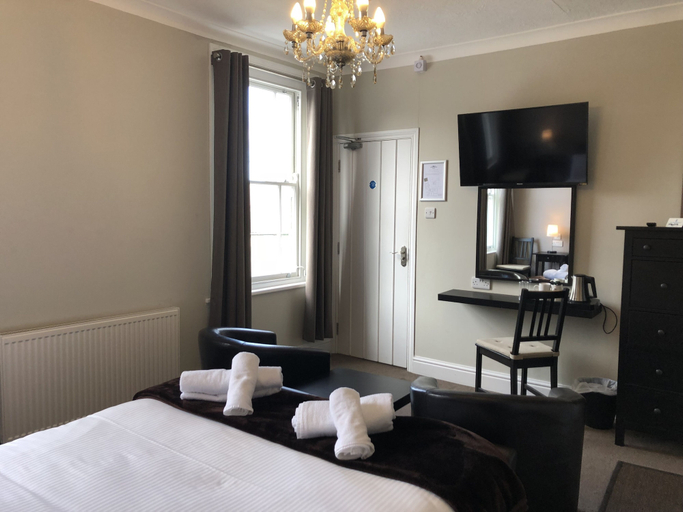 Bedroom 2, The Cornubia Inn, Cornwall