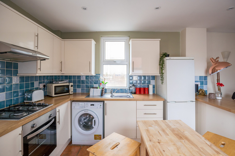 Others 4, Ella Fitzgerald - Luxury 2 Bedroom Apt, Cardiff