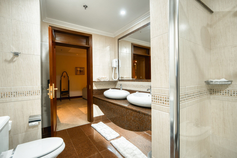 Bathroom 5, Kibo Palace Hotel Arusha, Arusha Urban