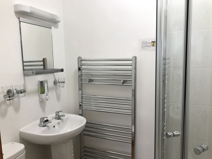 Bathroom 5, Distillery Guest House, Highland