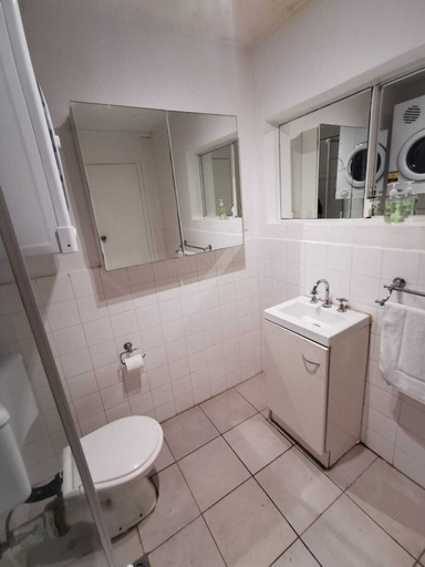 Bathroom 3, Paradise Towers Surfers Paradise, Gold Coast
