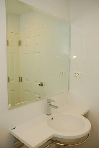 Bathroom 4, The Legend Boathouse - 904, Cha-Am