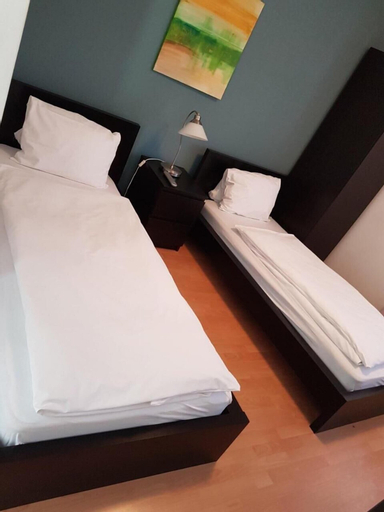 Bedroom 2, Hotel Sonne, Schaffhausen
