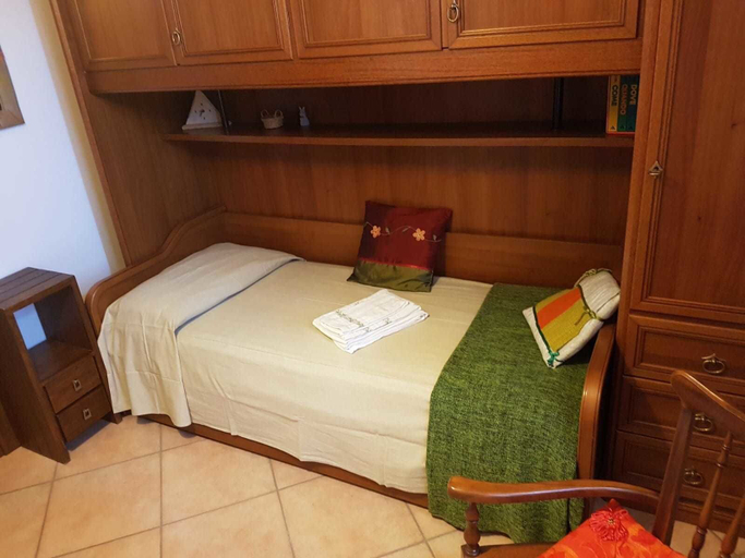 Bedroom 2, Villa Lory Albinia, Grosseto