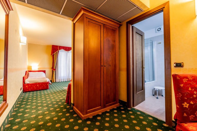Bedroom 3, Hotel Cristallo, Torino