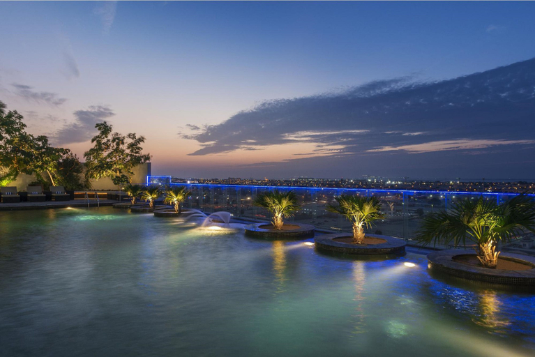 Sport & Beauty 2, The Tower Plaza Hotel, Dubai