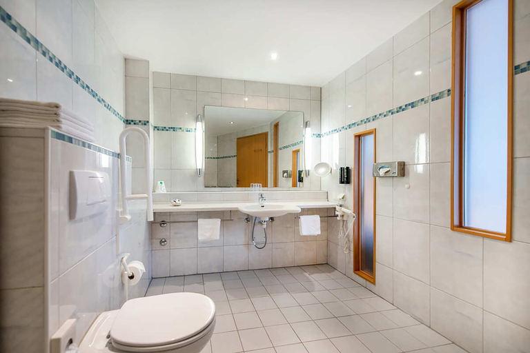Bathroom 5, Diehls Hotel, Koblenz