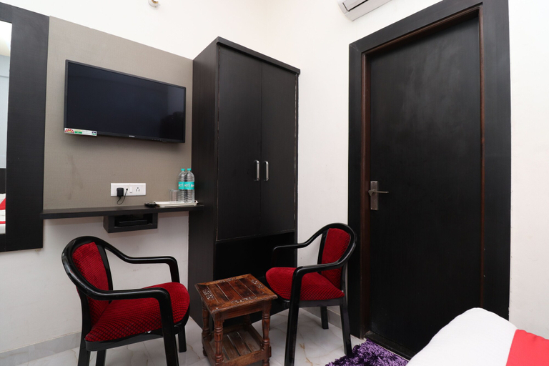 Bedroom 3, Hotel Aaradhya Residency, Agra