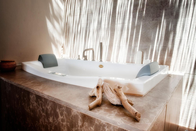 Bathroom 4, Masseria Le Fabriche, Taranto