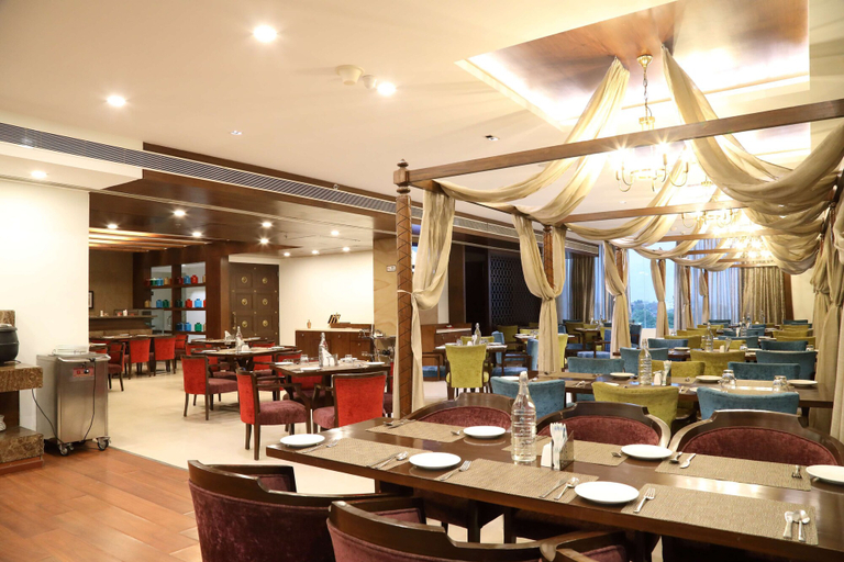 Food & Drinks 5, Country Inn & Suites by Radisson, Kota, Kota