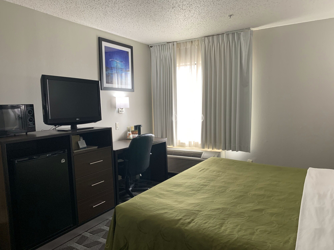 Bedroom 3, Quality Inn Hillsboro, Hill