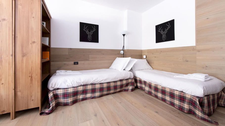 Bedroom 3, Italianway - Plagheira 1, Sondrio