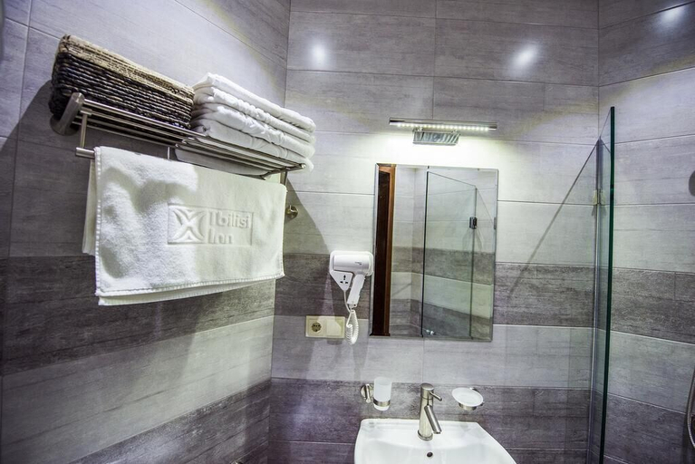 Bathroom 5, Tbilisi Inn, Tbilisi