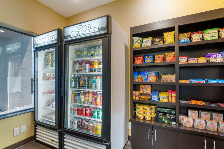 Food & Drinks 5, Best Western Plus DFW Airport Suites, Irving