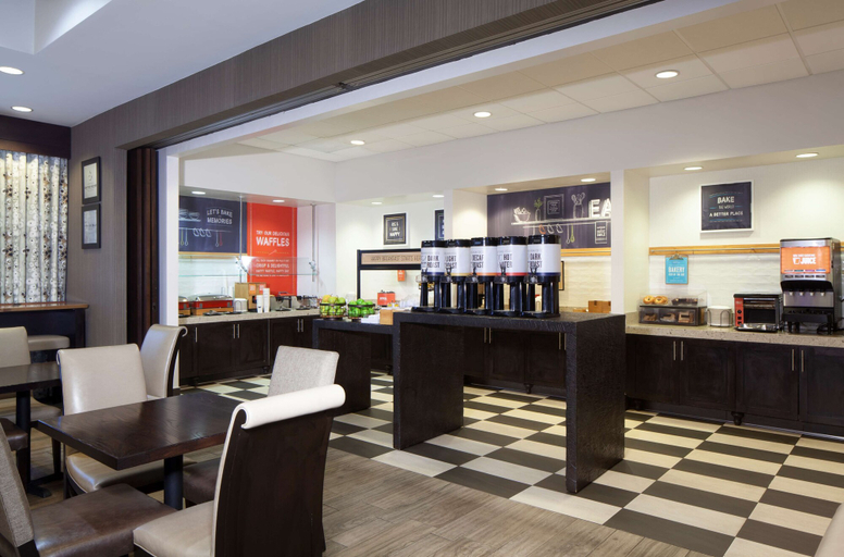 Food & Drinks 5, Hampton Inn Parsippany, Morris