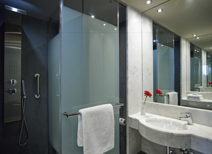 Bathroom 5, Kyma Suites Beach Hotel, Crete