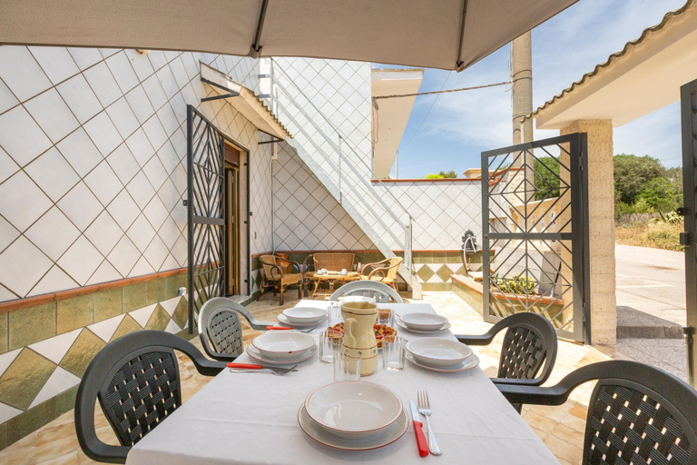 Dining 3, 3032 Casa di Ada by Barbarhouse, Taranto