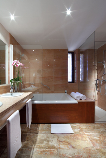 Bathroom 5, Parador de Lorca, Murcia