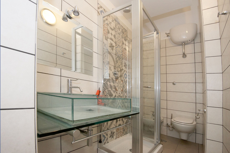 Bathroom 4, White Vatican, Rome