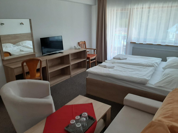 Bedroom 3, Hotel Toliar, Poprad