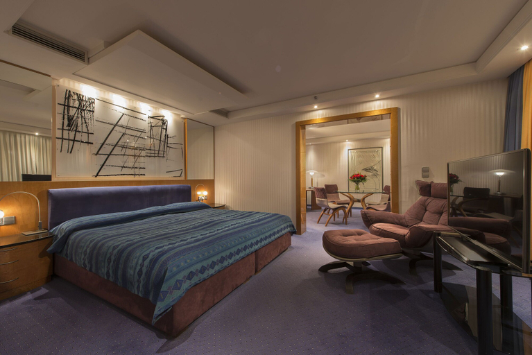 Bedroom 3, Maritim proArte Hotel Berlin, Berlin