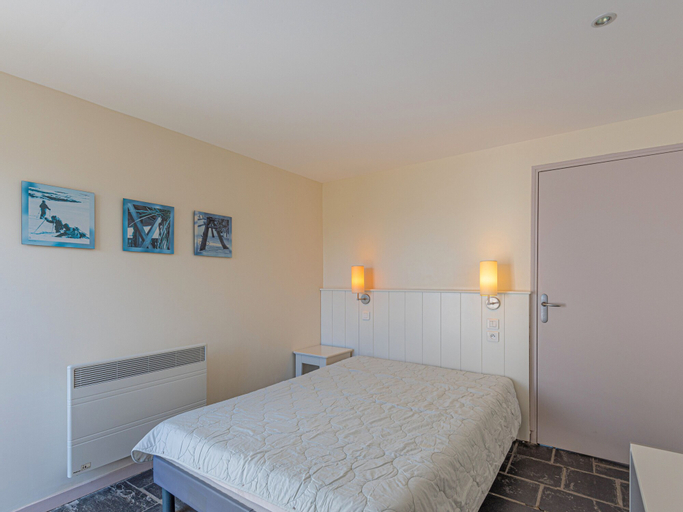 Bedroom 5, Vacancéole - Résidence Sud Océan, Yonne