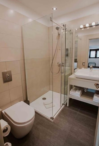 Bathroom 4, Hotel Republique, Sibiu