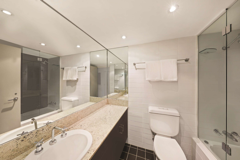 Bedroom 4, Adina Apartment Hotel Sydney Surry Hills, Sydney
