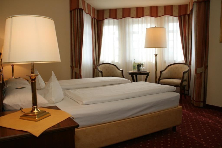 Bedroom 4, Landhotel Zum Hessenpark, Hochtaunuskreis