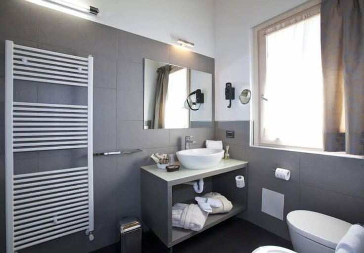 Bedroom 4, Harmony Suite Hotel, Bergamo