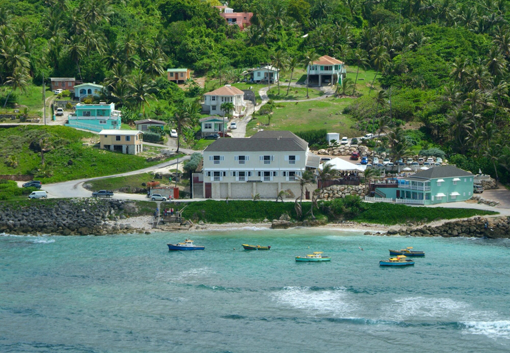 Exterior & Views 2, Atlantis Historic Inn