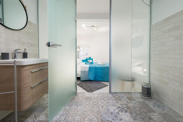 Bathroom 4, EuroAdria Residence, Dubrovnik