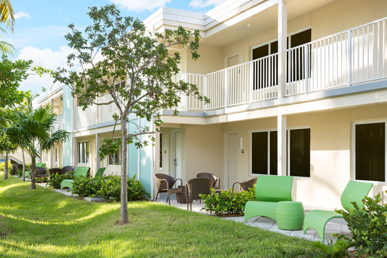 Exterior & Views 2, Fairfield by Marriott Inn & Suites Key West at The Keys Collection, Monroe