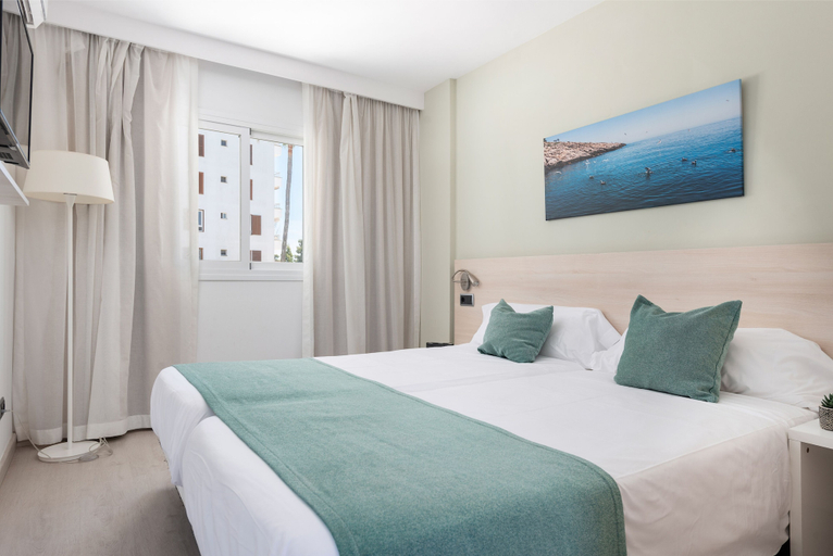 Bedroom 3, Apartamentos Olive Beach, Baleares