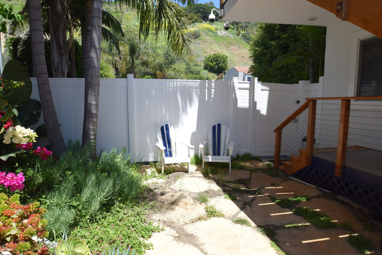 Exterior & Views 2, Malibu Beach Paradise Apartments, Los Angeles