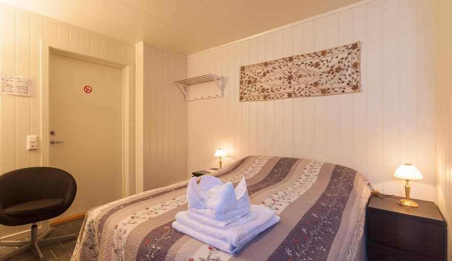 Bedroom 3, Håkon Gjestehus, Kåfjord