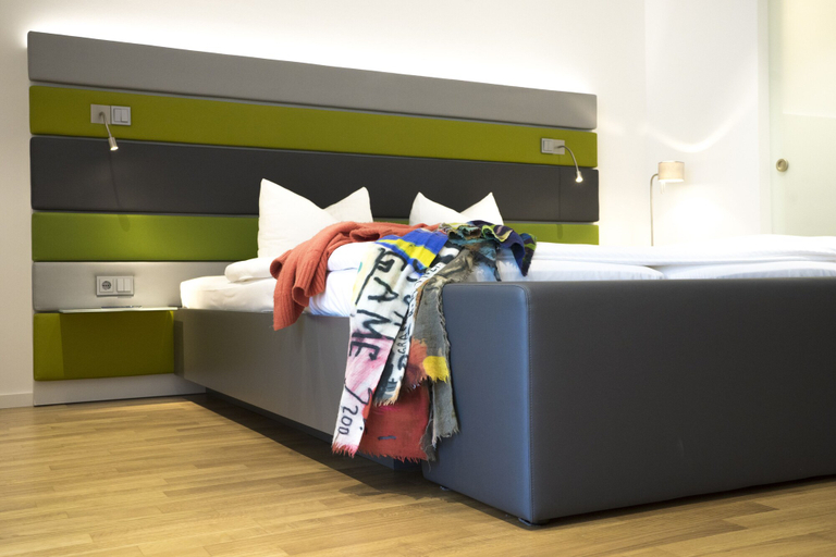 Bedroom 4, 7 Hotel & Boardinghouse, Erlangen-Höchstadt