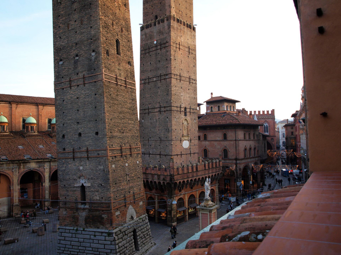 Exterior & Views 2, Cosmopolitan Central Rooms, Bologna