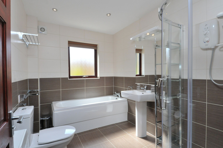 Bathroom 4, Composers at Woodlands, Northumberland