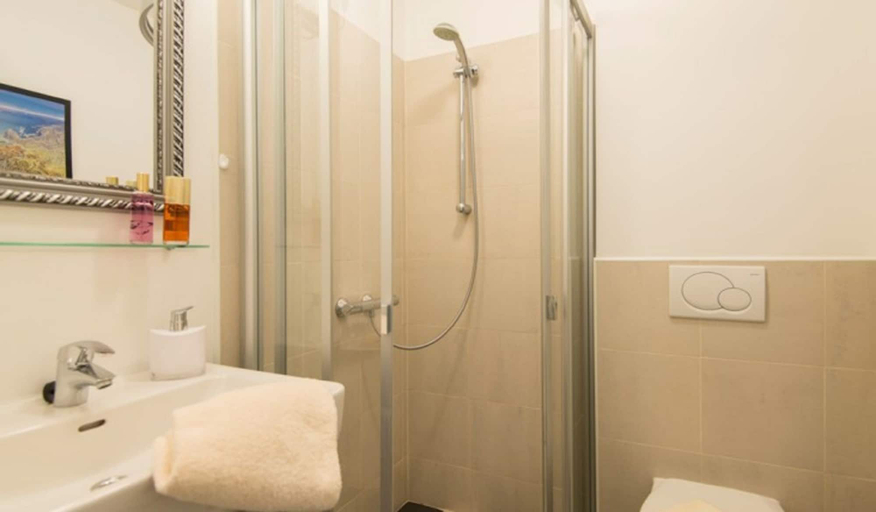 Bathroom 4, Alpenhof, Sankt Johann im Pongau