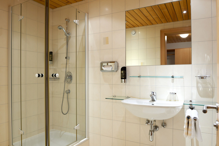 Bathroom 4, Schrannenhof, Bregenz