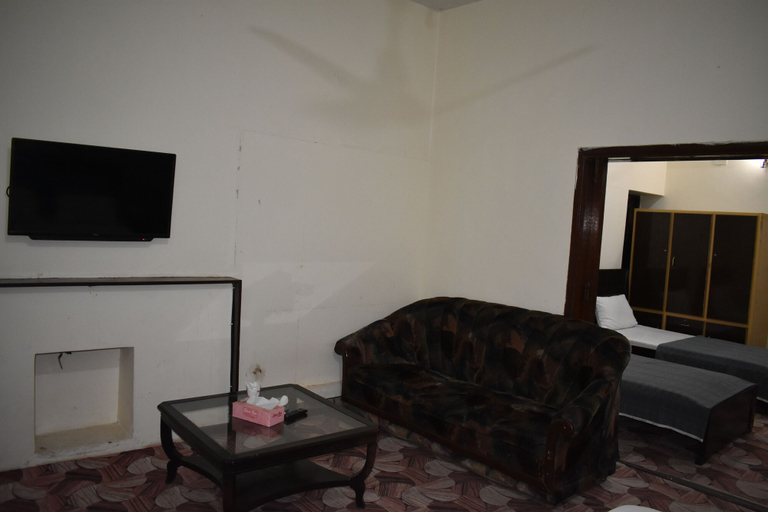 Others 5, Town Palace Guest House, Zhob